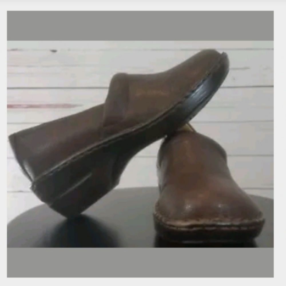 G. H. BASS 9 M Brown Clogs Professional Vegan